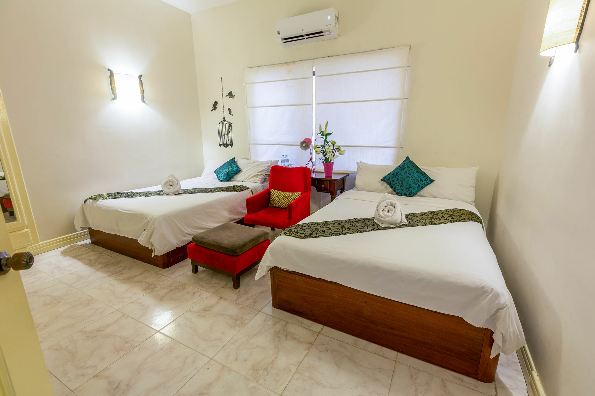 Jasmin Monument Hotel Phnom Penh Exterior photo